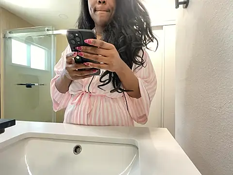 Snapshot of Anadia_Starr chatting on 04/27/26, 11:47 Anadia Starr online show from 04/27/26, 11:47