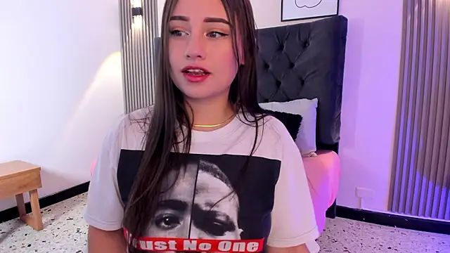 SARHA ANTONELLI online show from 02/27/26, 11:43