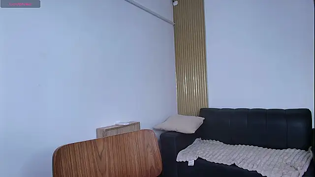 Snapshot of leydi_start_ chatting on 02/05/26, 12:56 leydi start online show from 02/05/26, 12:56