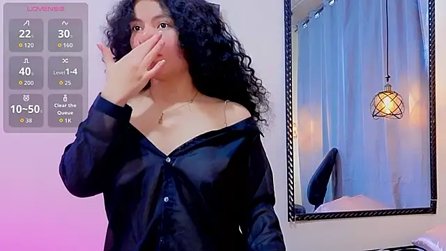 Zoe-yanin online show from 02/11/26, 07:25