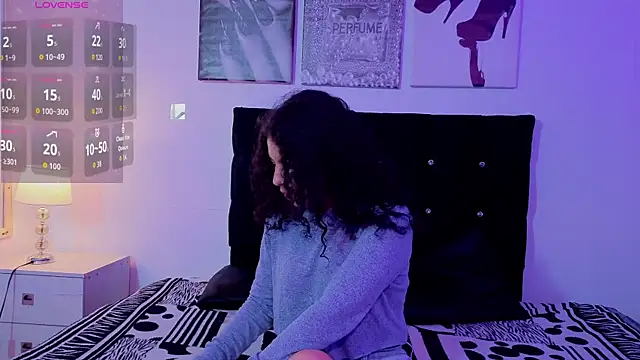 Zoe-yanin online show from 02/24/26, 06:53