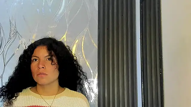 Zoe-yanin online show from 02/12/26, 07:02