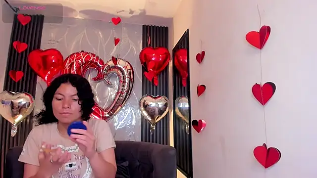 Zoe-yanin online show from 02/14/26, 06:52