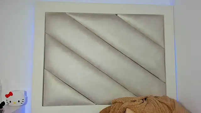 dakota cj online show from 04/15/26, 04:29