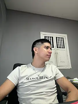 Thiago Olsen online show from 02/13/26, 05:51