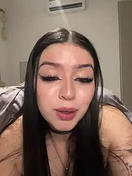 lolaaculaa online show from 02/11/26, 04:45