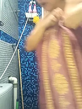 Snapshot of Dree4i20 chatting on 02/18/26, 12:56 Dree4i20 online show from 02/18/26, 12:56