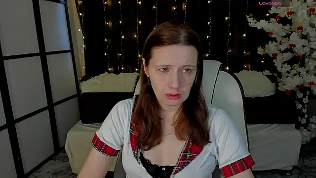 Snapshot of Kathrine_Meyer chatting on 02/21/26, 01:51 Kathrine Meyer online show from 02/21/26, 01:51