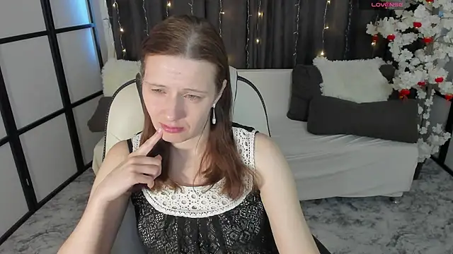 Snapshot of Kathrine_Meyer chatting on 02/25/26, 02:34 Kathrine Meyer online show from 02/25/26, 02:34