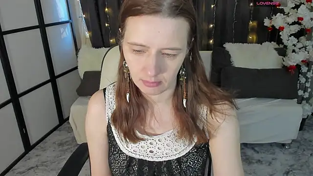 Snapshot of Kathrine_Meyer chatting on 02/26/26, 02:22 Kathrine Meyer online show from 02/26/26, 02:22