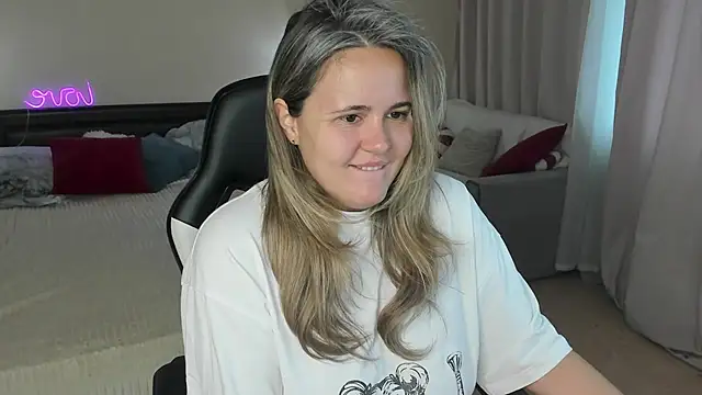 LilyBel online show from 07/08/26, 01:08