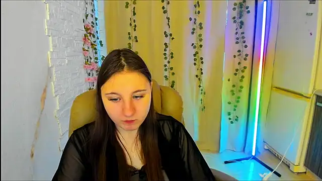 EvaxCharm online show from 02/06/26, 04:19