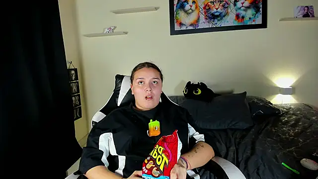 meredit cris23 online show from 02/20/26, 06:26