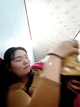 Snapshot of Marui-1 chatting on 02/08/26, 02:15 Marui-1 online show from 02/08/26, 02:15