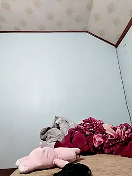 Snapshot of Marui-1 chatting on 02/23/26, 08:04 Marui-1 online show from 02/23/26, 08:04