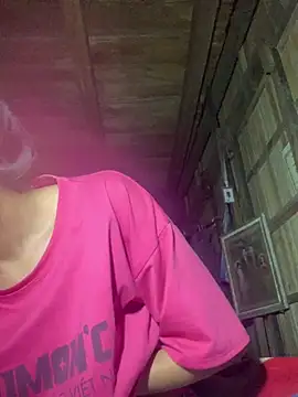 Snapshot of ngoccc-nga chatting on 02/27/26, 01:00 ngoccc-nga online show from 02/27/26, 01:00