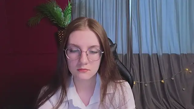 Snapshot of VixenLight chatting on 02/24/26, 02:34 VixenLight online show from 02/24/26, 02:34