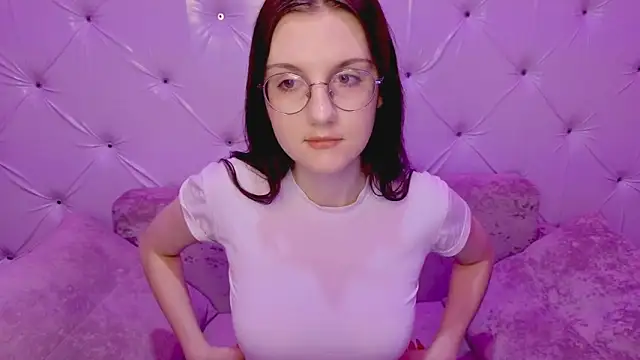 Snapshot of VixenLight chatting on 02/04/26, 02:28 VixenLight online show from 02/04/26, 02:28