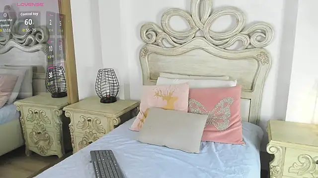 Snapshot of sweets_one chatting on 02/20/26, 03:47 sweets one online show from 02/20/26, 03:47