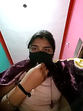 Divyanshi hott online show from 02/05/26, 05:20