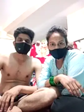 Divyanshi hott online show from 08/04/26, 05:06