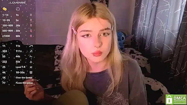 MoonlightGrace online show from 04/14/26, 02:22