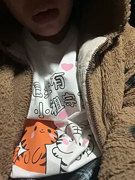 Violin xue online show from 02/24/26, 04:02