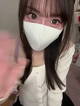 Snapshot of momo_mm chatting on 05/21/26, 03:04 momo mm online show from 05/21/26, 03:04