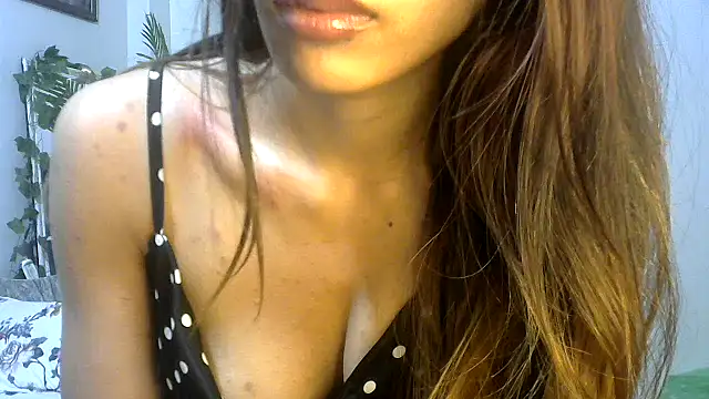 Snapshot of call_me_babyy chatting on 03/28/26, 11:00 call me babyy online show from 03/28/26, 11:00