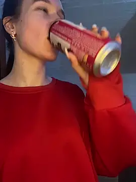 Carolina G0lden online show from 04/12/26, 09:29