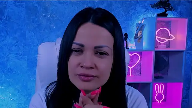 karolina robinson online show from 03/25/26, 04:06