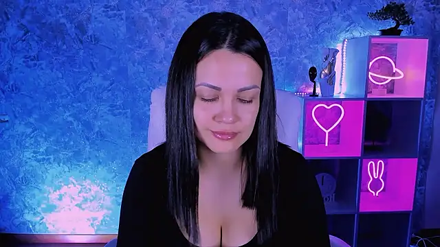 karolina robinson online show from 03/03/26, 12:01