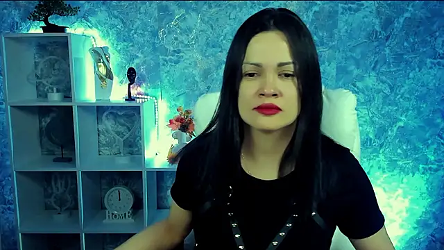 karolina robinson online show from 03/19/26, 07:52