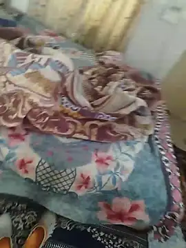 Snapshot of Curvy_Simran chatting on 02/01/26, 08:23 Curvy Simran online show from 02/01/26, 08:23