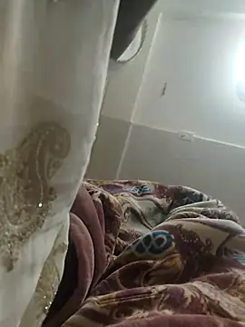 Snapshot of Curvy_Simran chatting on 02/17/26, 05:21 Curvy Simran online show from 02/17/26, 05:21