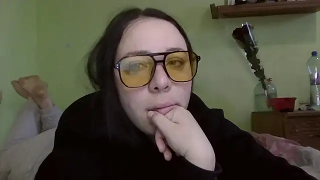 MillaSourety online show from 03/13/26, 06:40