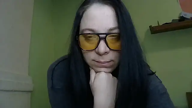 MillaSourety online show from 02/12/26, 08:47