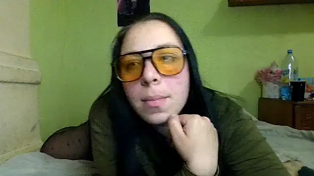 MillaSourety online show from 04/21/26, 07:42