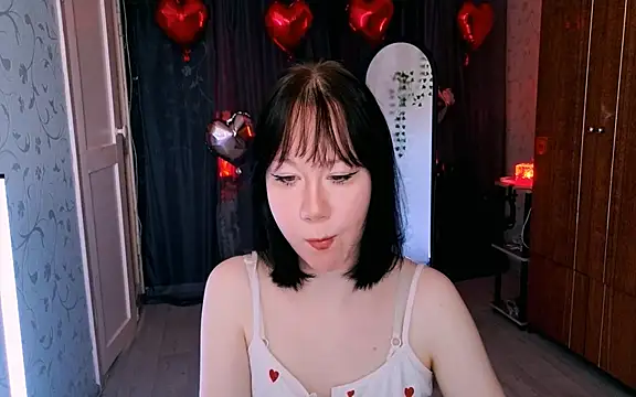 Snapshot of marty_bree chatting on 02/11/26, 11:10 marty bree online show from 02/11/26, 11:10