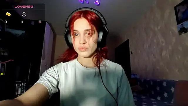 Snapshot of CalandraRolon chatting on 02/12/26, 05:13 CalandraRolon online show from 02/12/26, 05:13