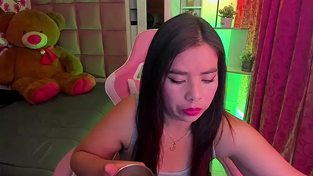 Snapshot of liany_taylor chatting on 02/26/26, 09:20 liany taylor online show from 02/26/26, 09:20