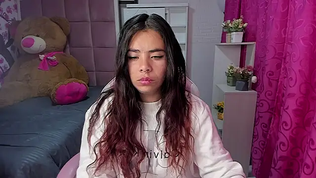 Snapshot of liany_taylor chatting on 02/15/26, 11:36 liany taylor online show from 02/15/26, 11:36