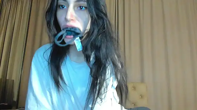 Lesyalisss online show from 05/31/26, 10:54