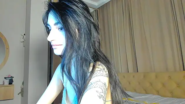 Lesyalisss online show from 06/04/26, 01:54