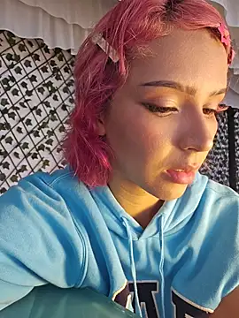 Kitty San xXx online show from 04/17/26, 10:12