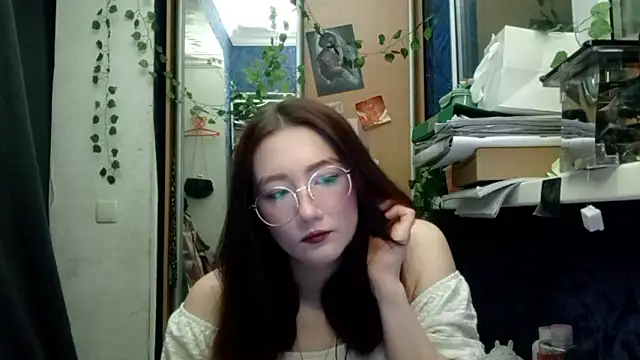 PhoebePalmer online show from 03/24/26, 07:14