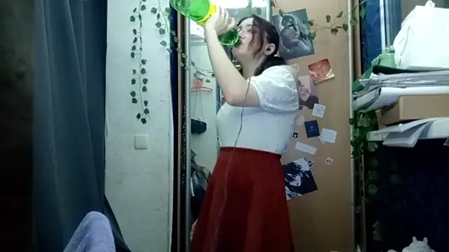 PhoebePalmer online show from 03/22/26, 08:32