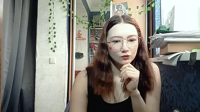 PhoebePalmer online show from 04/07/26, 10:17