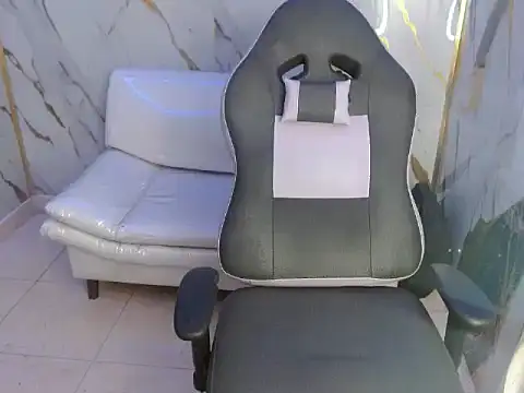 Snapshot of Andrea_girlx chatting on 02/07/26, 03:42 Andrea girlx online show from 02/07/26, 03:42