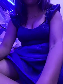 Snapshot of kavyababy00 chatting on 02/14/26, 03:34 kavyababy00 online show from 02/14/26, 03:34